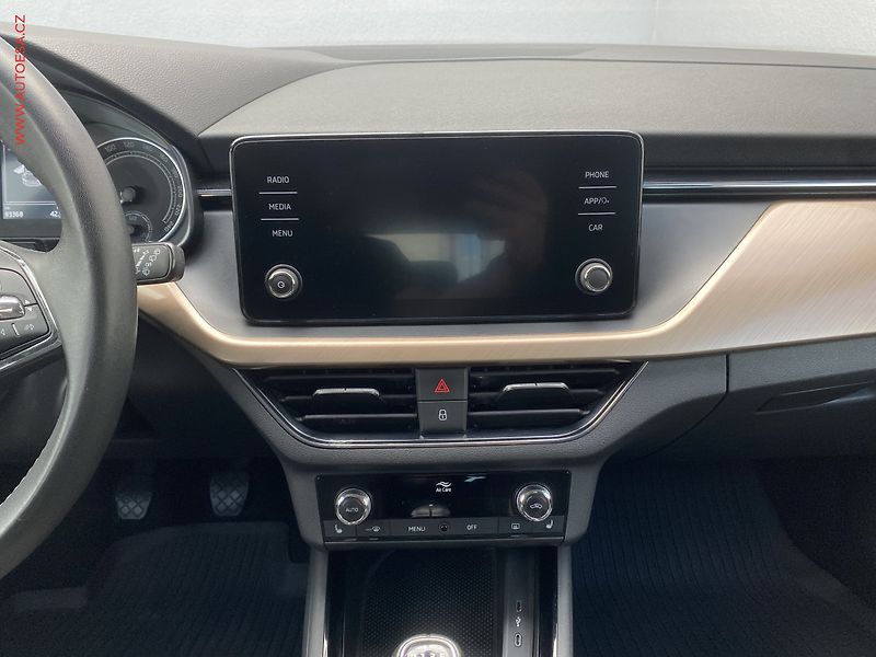Škoda Scala (2023) 1.0 TSi, 1.maj,ČR, Style, LED - fotka 12 z 19
