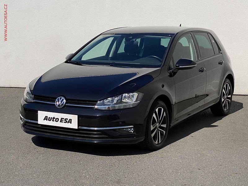 Volkswagen Golf (2019) 1.5 TSi, IQ Drive, DSG, navi - fotka 3 z 17