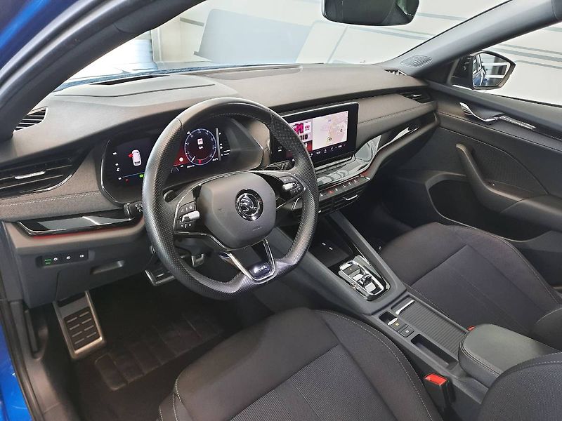 Škoda Octavia (2023) Sportline Combi 1.5 TSI (110kW - fotka 6 z 28
