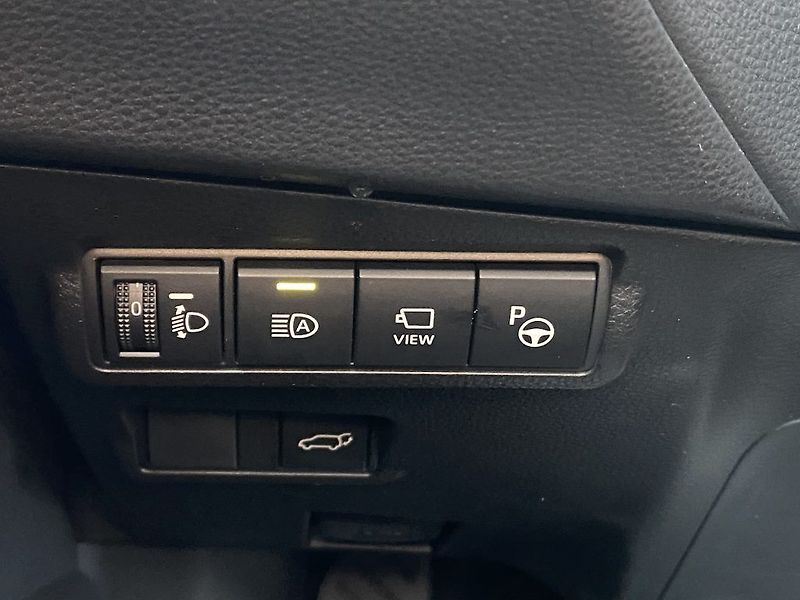Toyota Corolla Cross 2.0HSD, ČR-1, Premiere, záruka - fotka 34 z 38