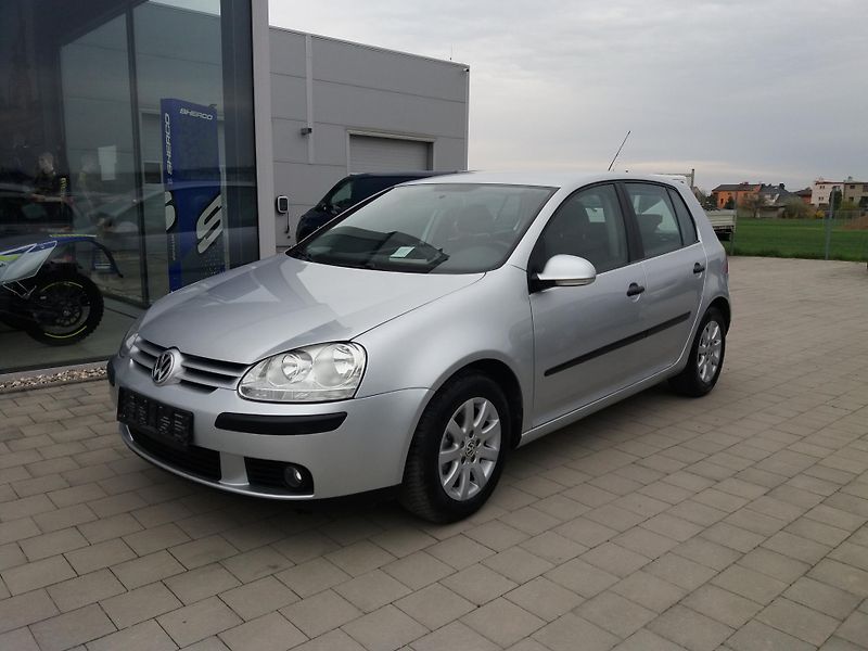 Volkswagen Golf 1.4TSi,90kW,DSG,SERVISNÍ KNÍŽK - fotka 1 z 22