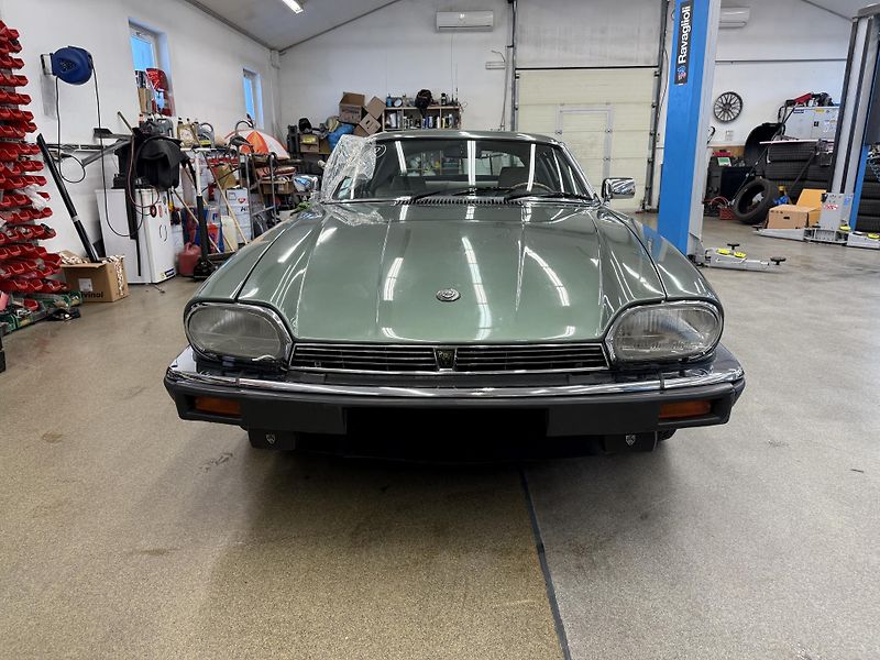 Jaguar XJS 5.3 V12 - bez koroze - fotka 2 z 15