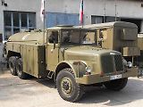 Vojenská Tatra 111 s nástavbou cisterna.