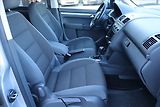 Volkswagen Touran (2013) 1.6 TDI, Automat, Serv.kniha - náhled 9