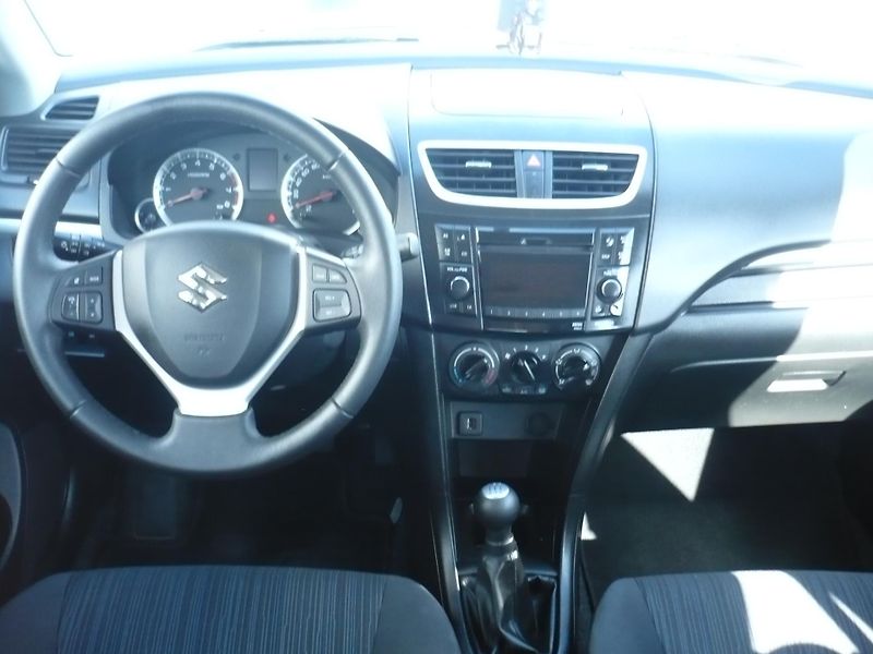 Suzuki Swift 1.2i Klimatizace - fotka 9 z 23