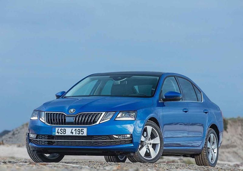 Autosalon Ženeva - stánek Škoda