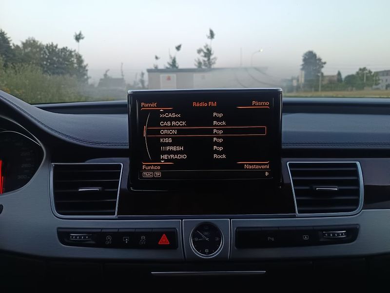 Audi A8 (2014) - fotka 44 z 59