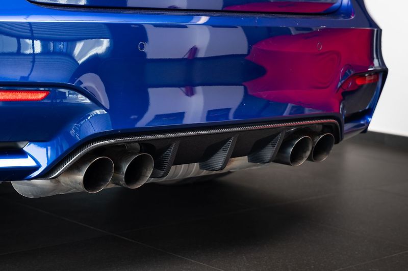 BMW M3 CS/HarmanKardon/Keramické Brzd - fotka 27 z 31