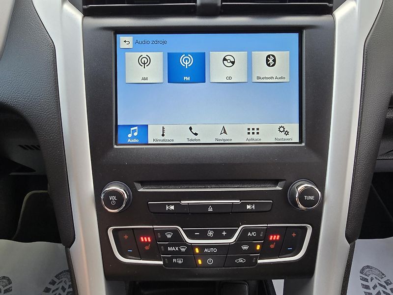 Ford Mondeo 2,0 TDCi BUSINESS LED NAVI DPH - fotka 22 z 28