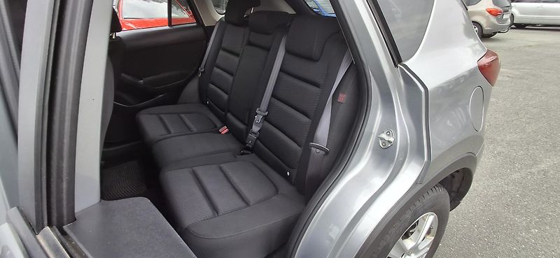 Mazda CX-5 2.0 benzin 121 kw - fotka 16 z 39