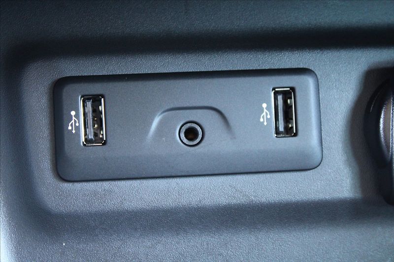 Renault Mégane 1,3 TCe  NOVÉ V ČR,1.MAJITEL - fotka 17 z 29