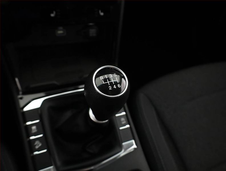 SsangYong Korando (2022) 1.5 T-GDI, Serv.kniha, Xenony - fotka 11 z 20