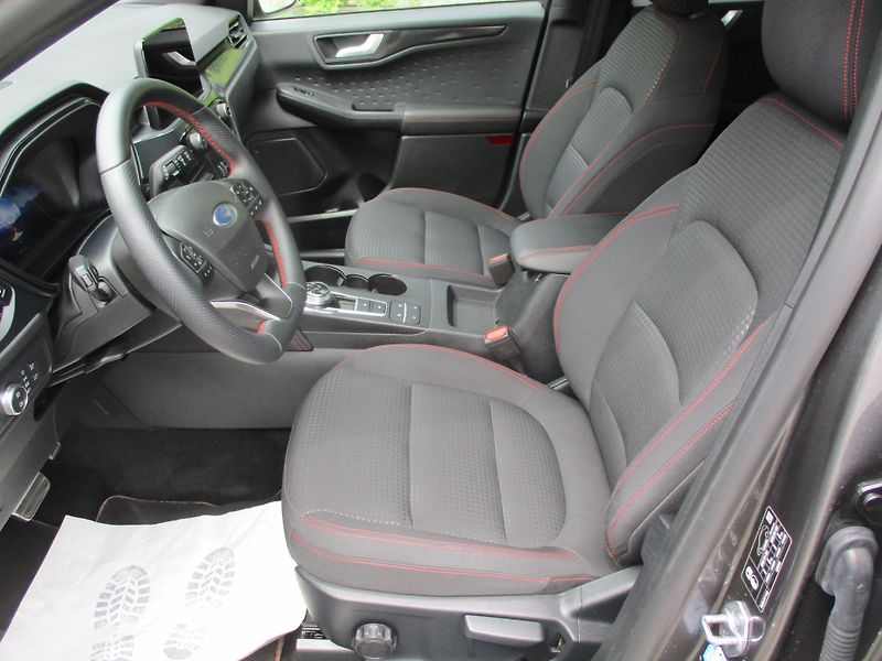 Ford Kuga 2.5 PHEV ST-LINE 29tkm! - fotka 11 z 50