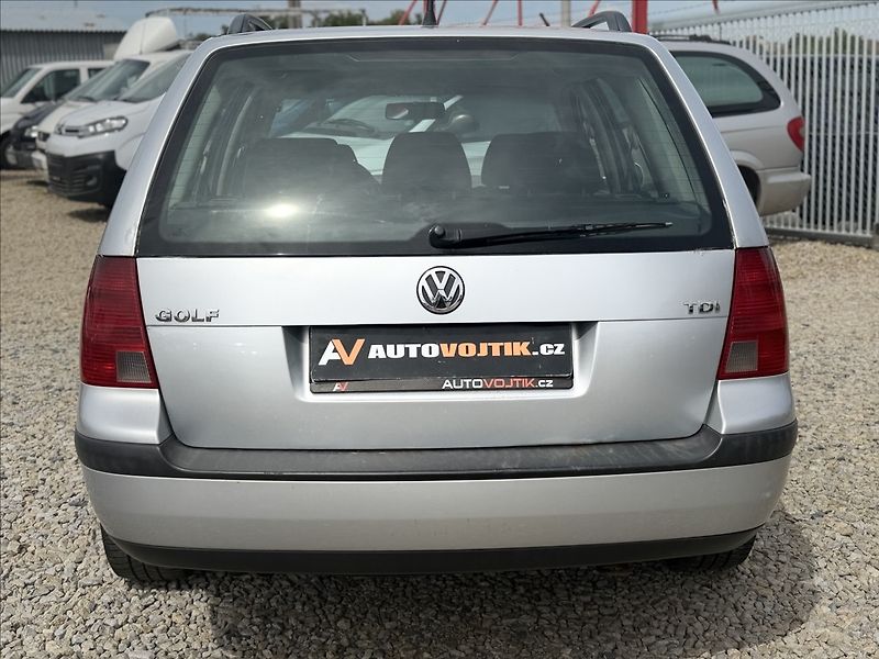 Volkswagen Golf 1,9 TDI 74kW - fotka 6 z 24