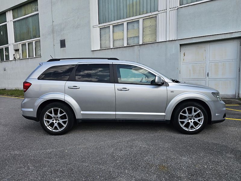 Fiat Freemont (2012) 2.0JTD-AUTOMAT-7 MÍST  - fotka 6 z 19