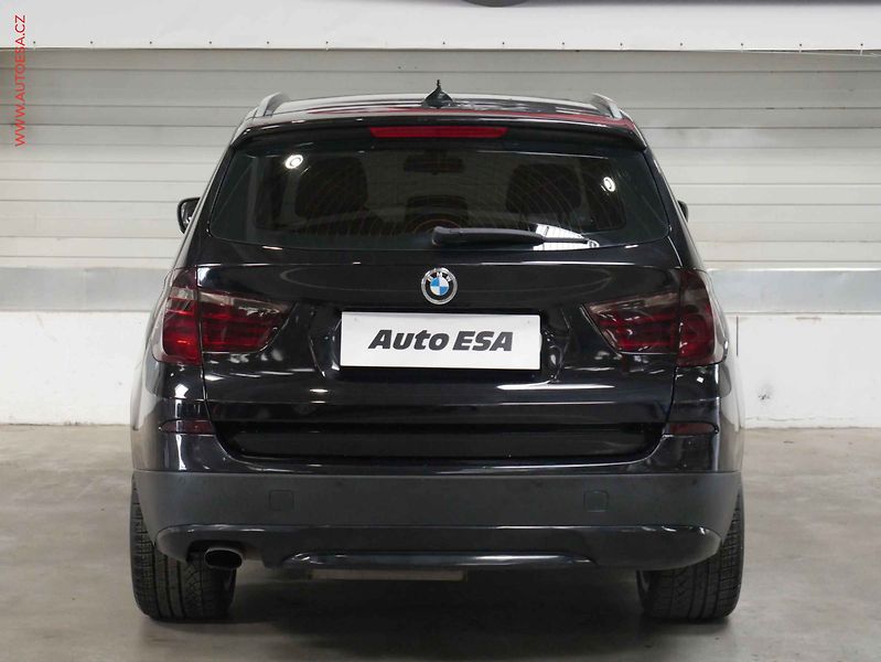 BMW X3 (2011) 2.0 D xDrive20d, 1.maj, AT - fotka 5 z 22