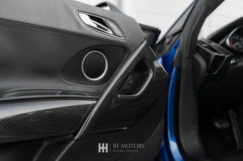 Audi R8 (2010) R8 5.2 V10 quattro 386kW - fotka 20 z 46