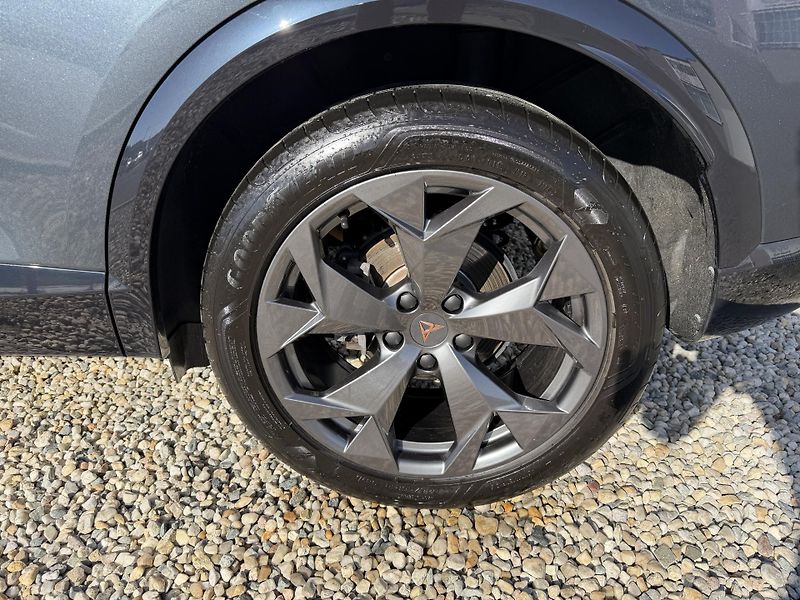 Cupra Formentor 1,5 eTSi/110kW - DSG - fotka 80 z 92