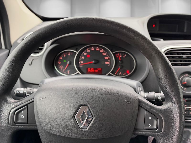 Renault Kangoo (2021) 1,5 dCi 70 kW Life ČR 1. maj. - fotka 17 z 25
