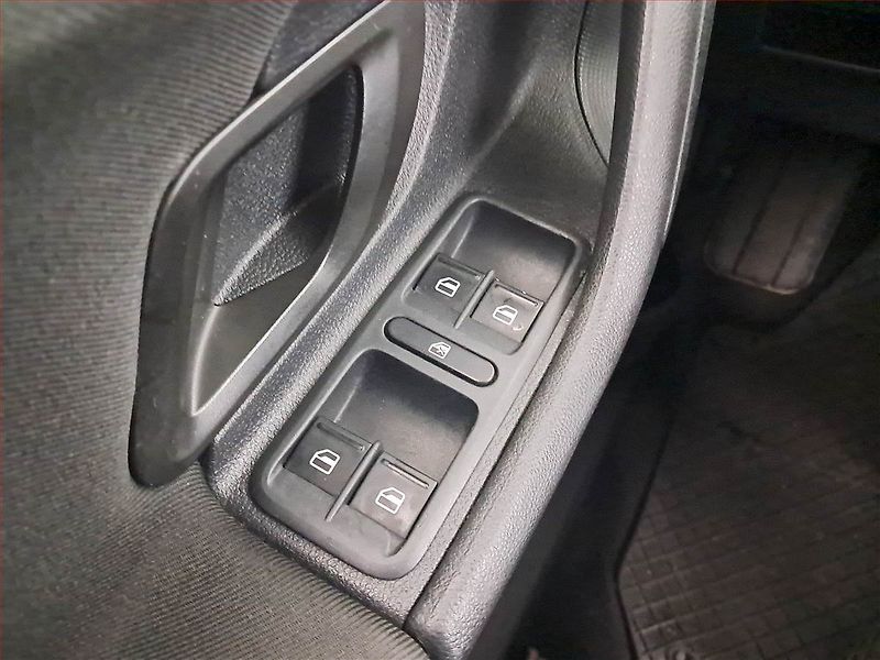 Škoda Fabia (2010) Elegance 1.2 TSI, Serv.kniha - fotka 14 z 14
