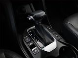 Hyundai Santa Fe (2016) 2.2 CRDi Blue, 4X4, Automat - náhled 11