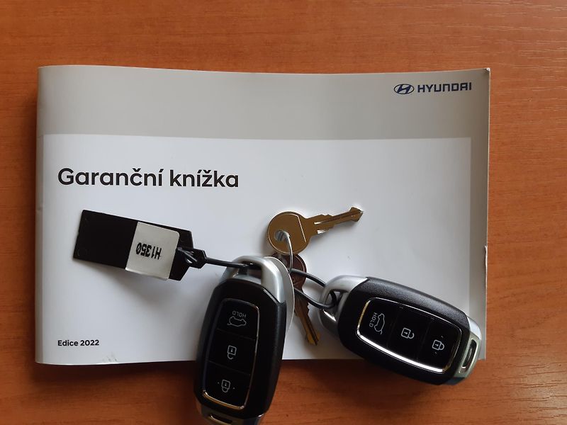 Hyundai Kona 1.6 T-GDI 145KW N-LINE 4WD     - fotka 29 z 31