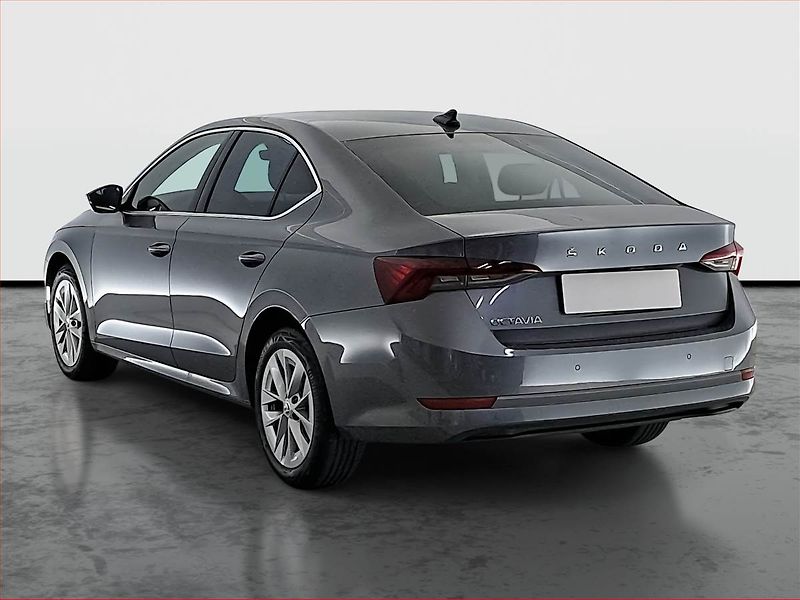 Škoda Octavia (2023) 2.0 TDI - fotka 4 z 16