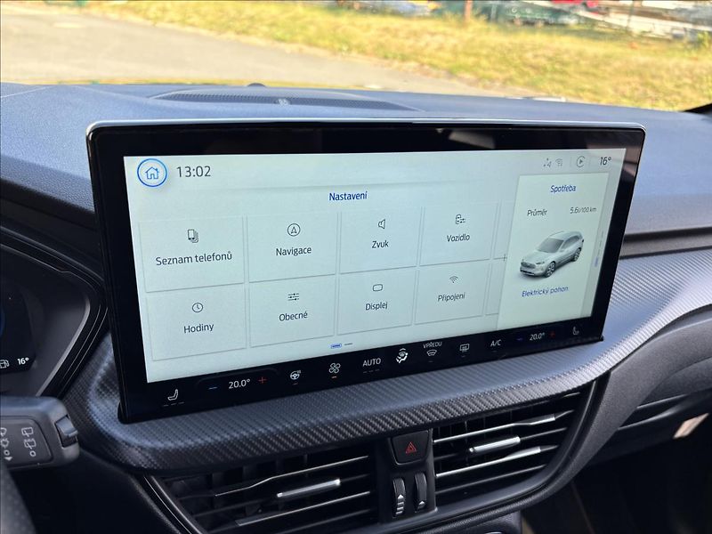Ford Kuga 2,5 HEV ST-Line X132kW AUT - fotka 31 z 46
