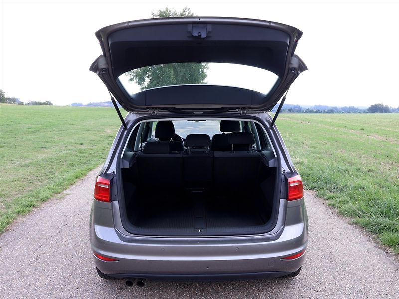 Volkswagen Golf Sportsvan 1,4 TSI 92kW Comfortline DSG - fotka 9 z 41
