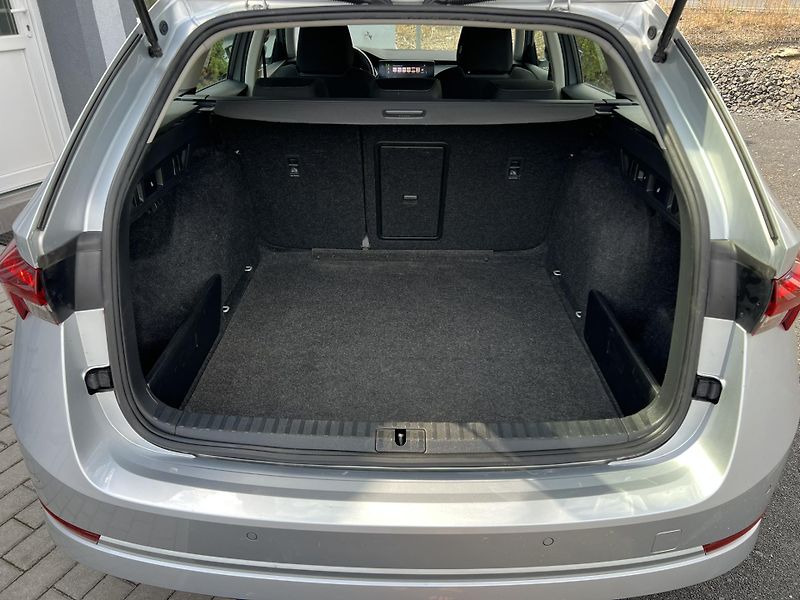 Škoda Octavia (2021) 1.5TSI 110kW STYLE TAŽNÉ  - fotka 22 z 25