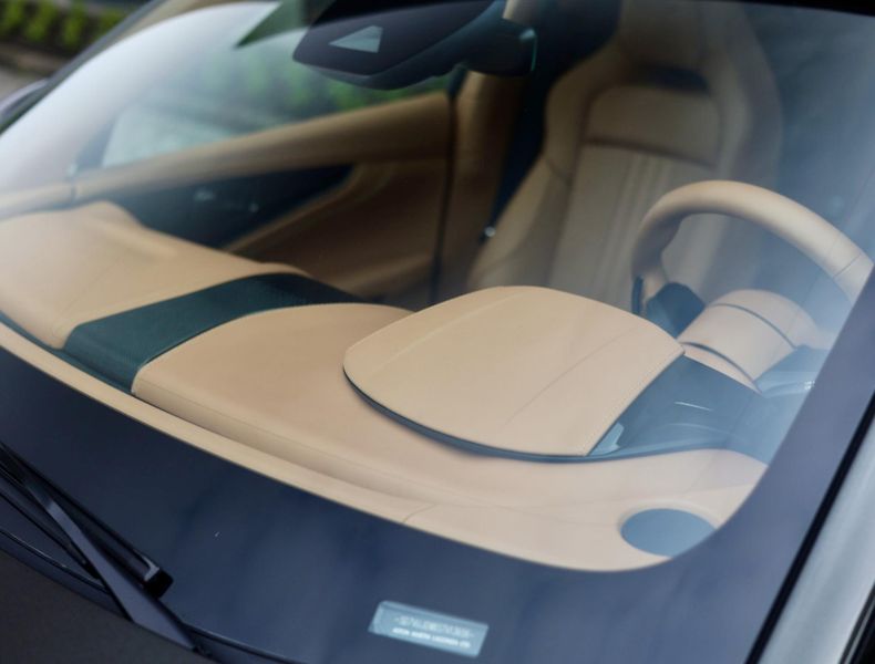 Aston Martin DBX (2025) 707, 4.0 V8 707PS Minotaur  - fotka 51 z 54