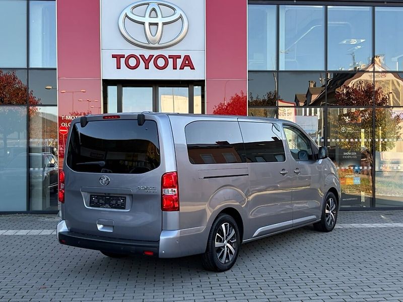 Toyota ProAce 2.0L Diesel  Family - fotka 3 z 17
