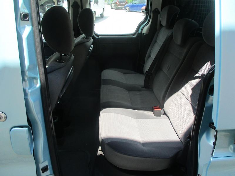 Citroën Berlingo 2.0 HDi KLIMA +sada kol - fotka 10 z 32