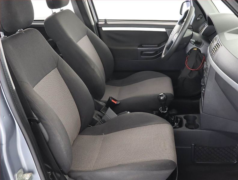Opel Meriva (2005) 1.4 16V Twinport, Klima - fotka 9 z 18