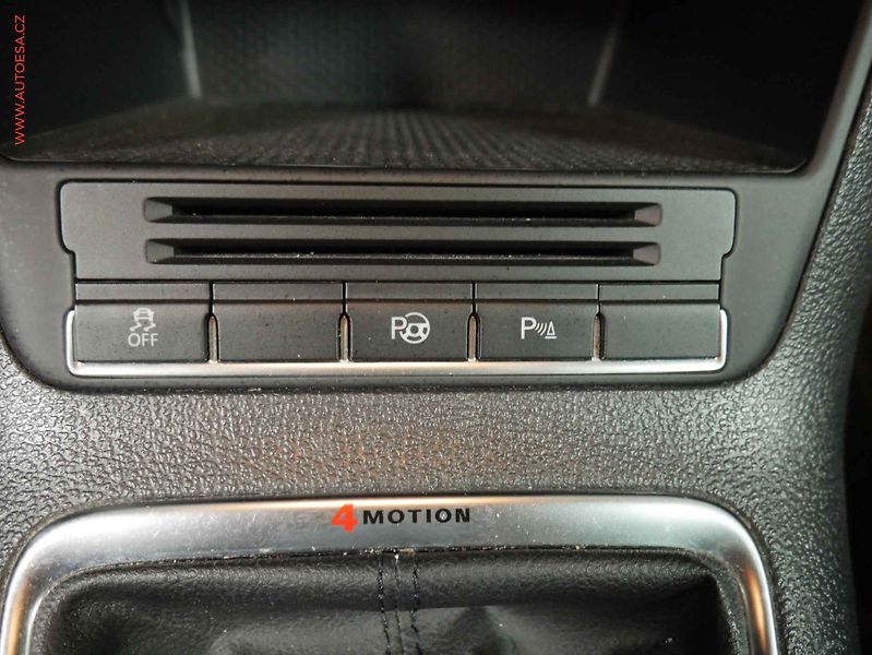 Volkswagen Tiguan (2012) 1.4TSi 4x4, ČR, Výhř.sed. - fotka 20 z 20