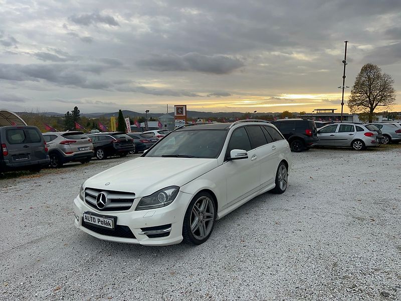 Mercedes-Benz Třídy C AMG LINE 3.0 CDI 4MATIC - fotka 1 z 15