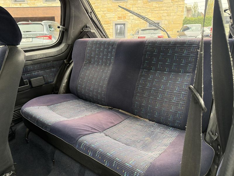 Peugeot 205 1.9 TD 51 kW - fotka 15 z 16