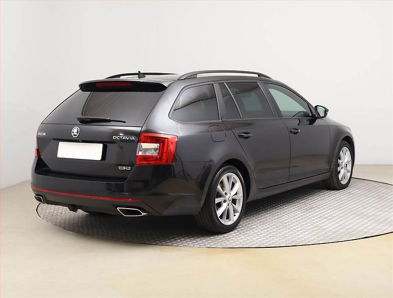 Škoda Octavia (2016) RS 2.0 TDI, Automat, Kůže - fotka 5 z 23