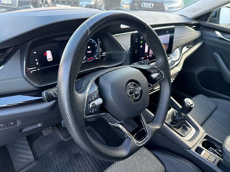 Škoda Octavia Style Plus 2.0 TDI 85kw Combi - fotka 18 z 26