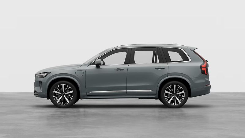 Volvo XC90 (2026) T8 AWD AUT Plug-in CORE 7míst - fotka 5 z 16