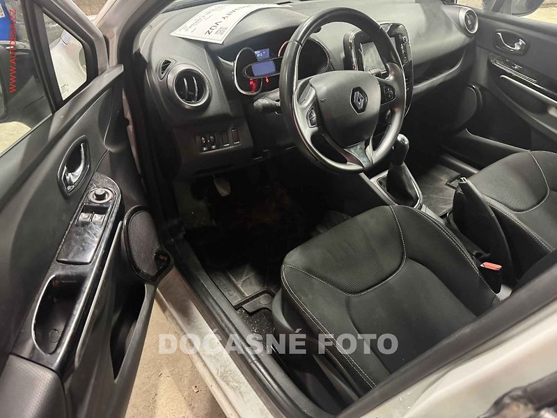 Renault Clio (2015) 1.2TCe, ČR, navi, AC, temp - fotka 3 z 3