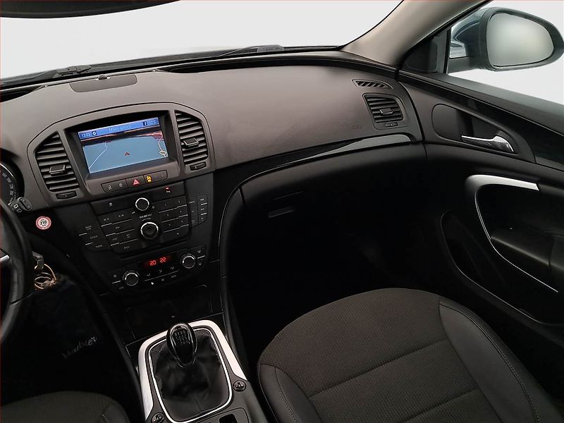 Opel Insignia (2009) 1.6 Turbo, jezdí výborně - fotka 8 z 22
