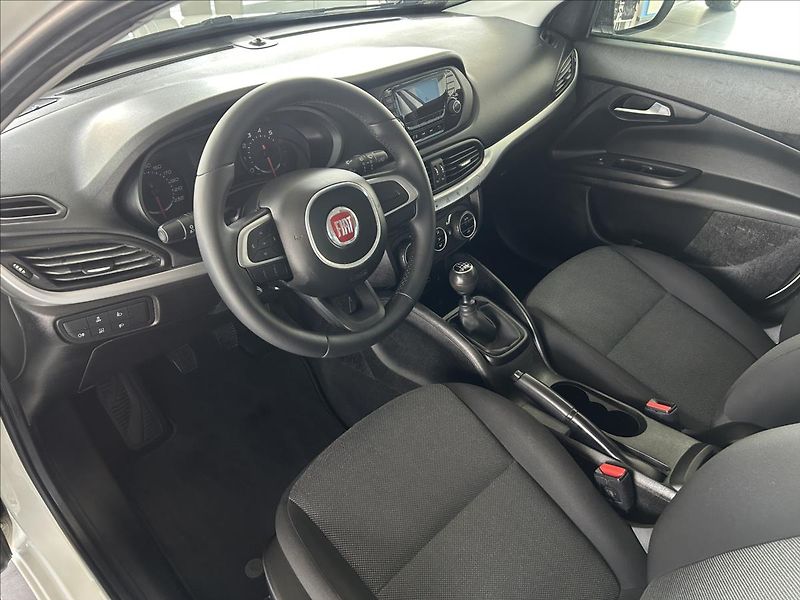 Fiat Tipo 1,4   STREET,SERVISKA,VYHŘ.SED - fotka 7 z 21
