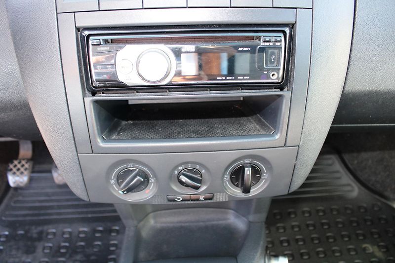Škoda Fabia (2003) 1.9 SDI KLIMA EL. OKNA NOVÉ ČR - fotka 14 z 16