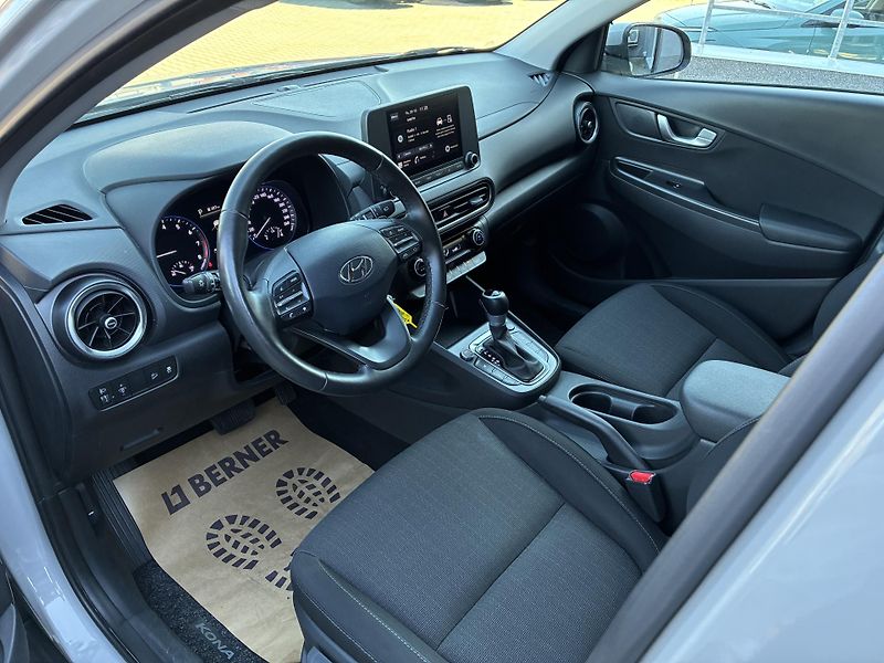 Hyundai Kona 1.0T-GDi 88kW SMART AUTOMAT - fotka 9 z 32