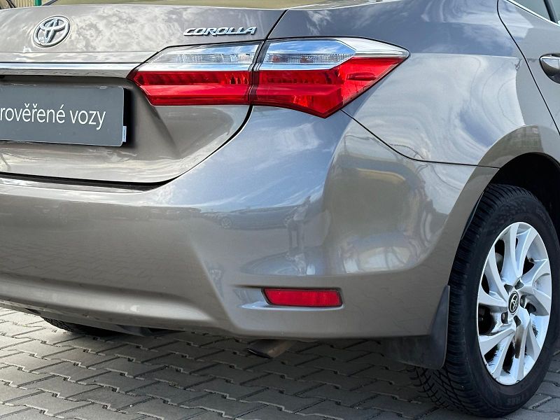 Toyota Corolla 1.6 VVT-i Active LED TREND+ - fotka 28 z 28