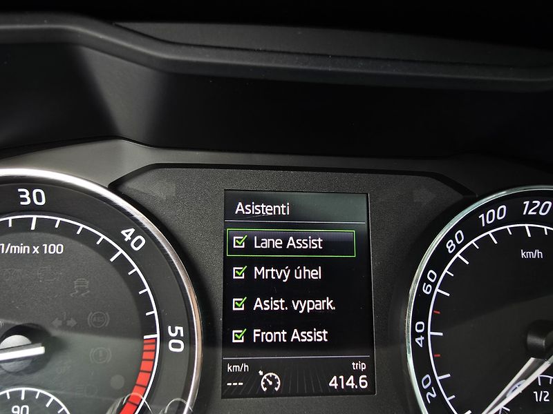 Škoda Superb 140KW DSG WEBASTO PANORAMA  - fotka 34 z 35