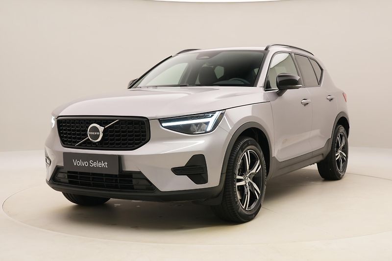 Volvo XC40 B3 AUT DARK PLUS - fotografie inzerátu