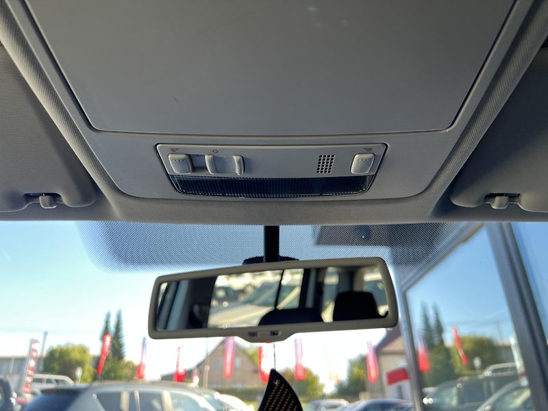 Volkswagen Touran United 1.4TSi 103kw TEMPOMAT - fotka 19 z 40
