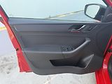 Škoda Rapid (2014) 1.6 TDI DSG Style ser. knížka - náhled 17